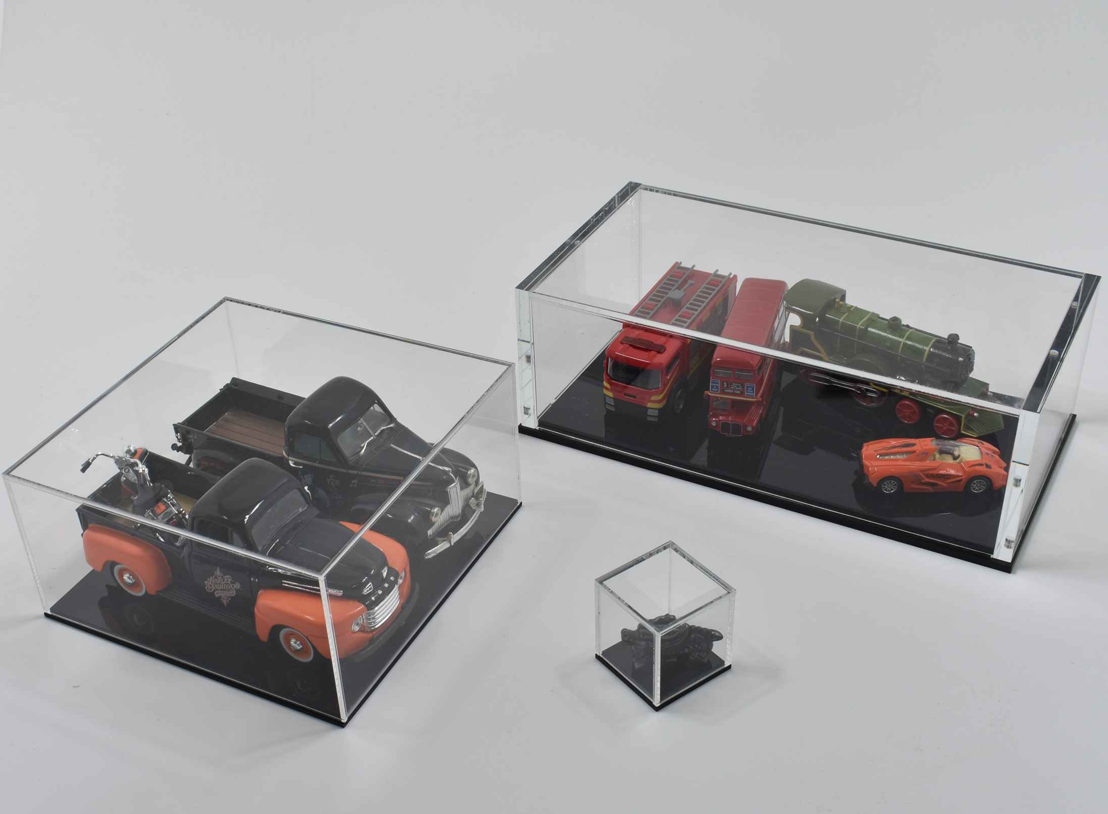 Standard Range Display Cases